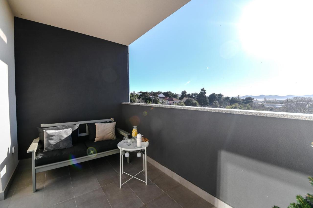 Spacious Apartment Nero With Free Parking Zara Esterno foto