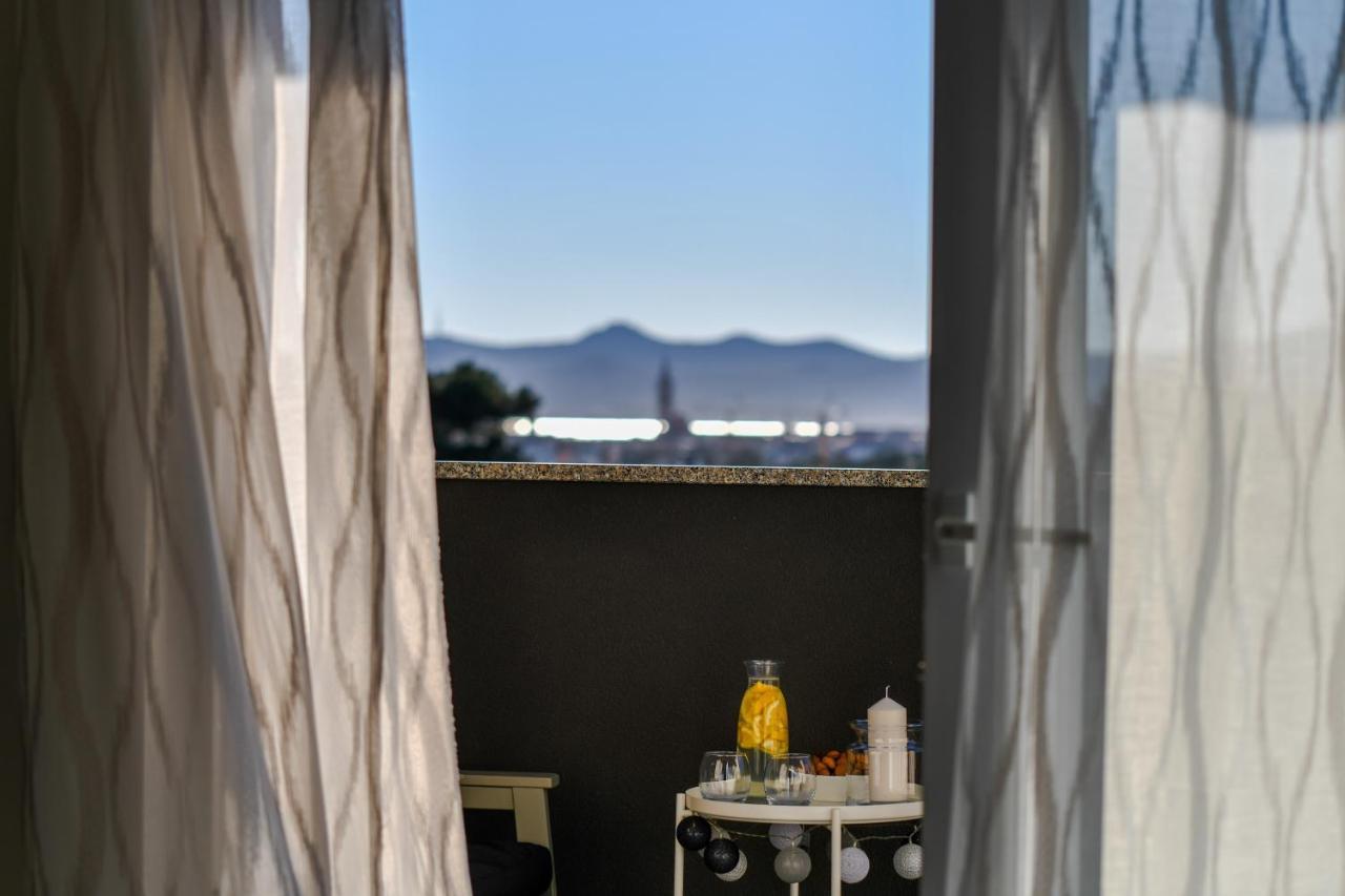 Spacious Apartment Nero With Free Parking Zara Esterno foto